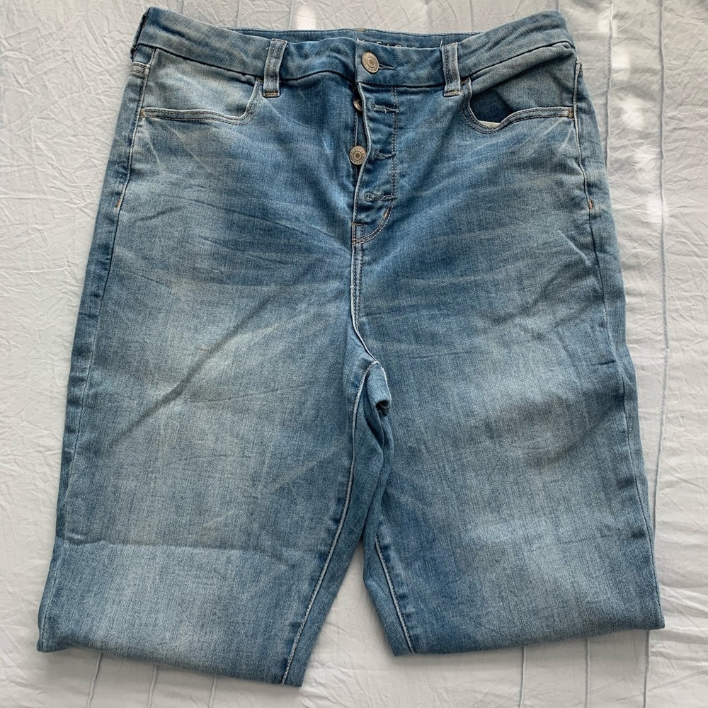 LIKE NEW American Eagle Curvy Hi-Rise Jeggings